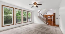 9027 N Manning Avenue, Kansas City, MO 64157