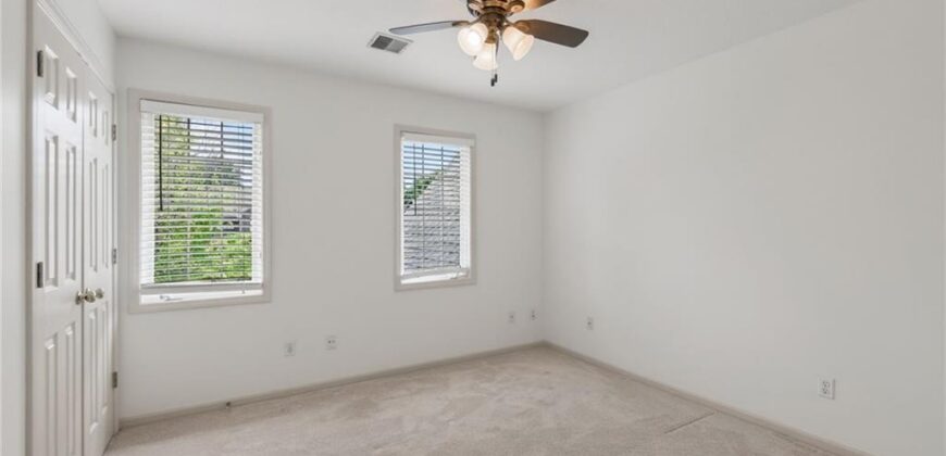 9027 N Manning Avenue, Kansas City, MO 64157