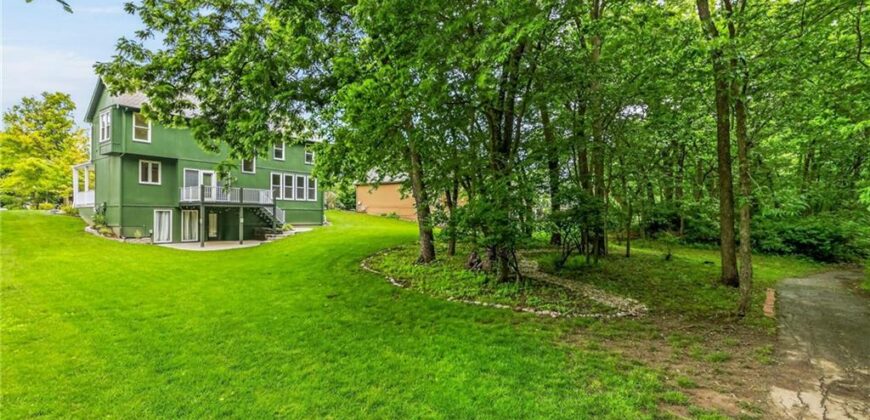 9027 N Manning Avenue, Kansas City, MO 64157