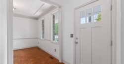 9027 N Manning Avenue, Kansas City, MO 64157