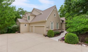 4522 N Mulberry Court, Kansas City, MO 64116
