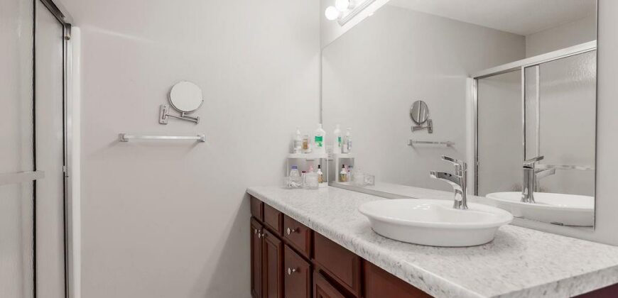 2305 NE 68th Street, Gladstone, MO 64118
