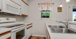 2305 NE 68th Street, Gladstone, MO 64118