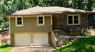 606 NE 114th Street, Kansas City, MO 64155