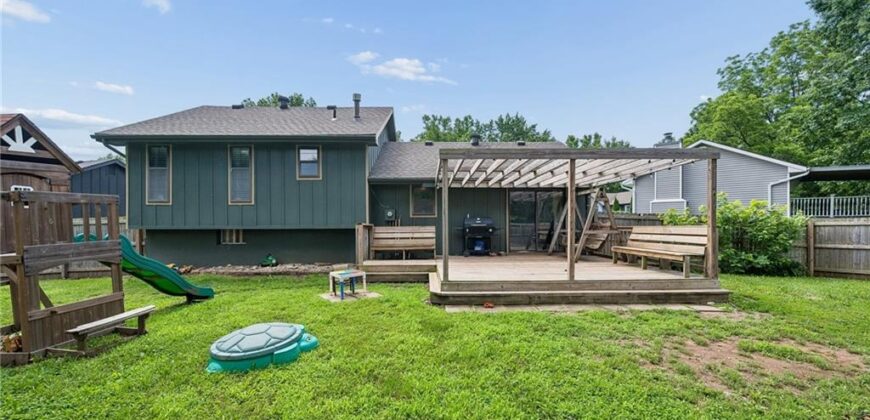 906 Shiloh Court, Liberty, MO 64068