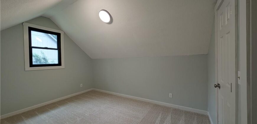7716 NW 69th Terrace, Kansas City, MO 64152
