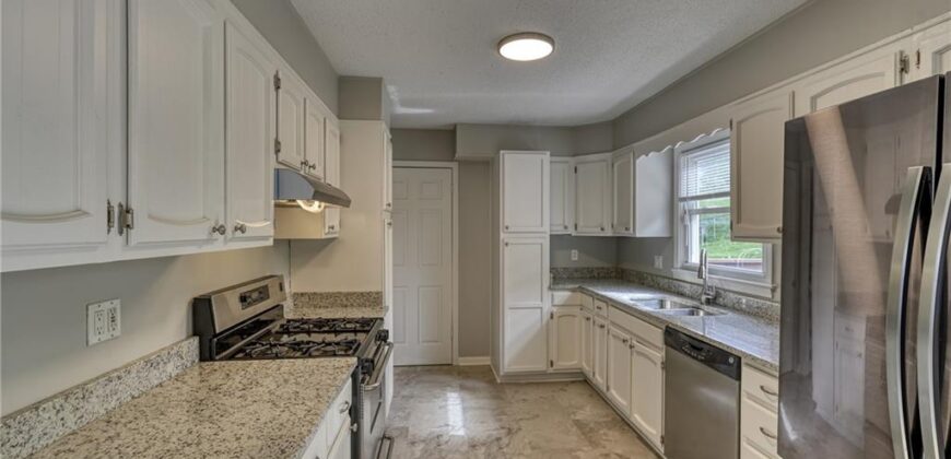 3535 N CHELSEA Avenue, Kansas City, MO 64117