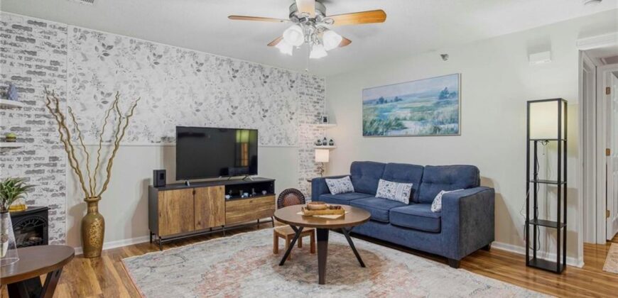 2405 NE 68th Street, Gladstone, MO 64118
