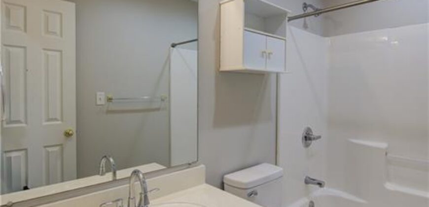 1721 Collins Drive, Platte City, MO 64079