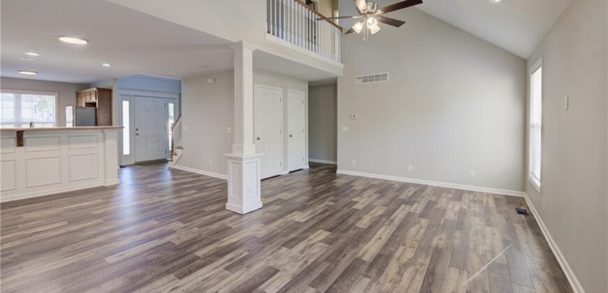1721 Collins Drive, Platte City, MO 64079