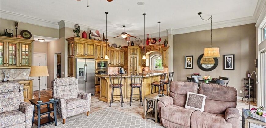 6626 NE 134th Terrace, Smithville, MO 64089