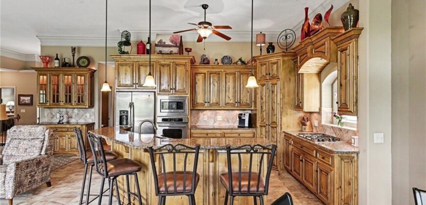 6626 NE 134th Terrace, Smithville, MO 64089
