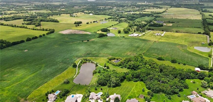 6626 NE 134th Terrace, Smithville, MO 64089