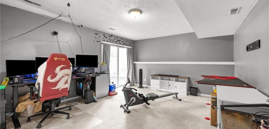 1915 NW 79th Street, Kansas City, MO 64151