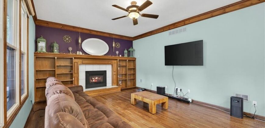 1608 NE 81st Street, Kansas City, MO 64118