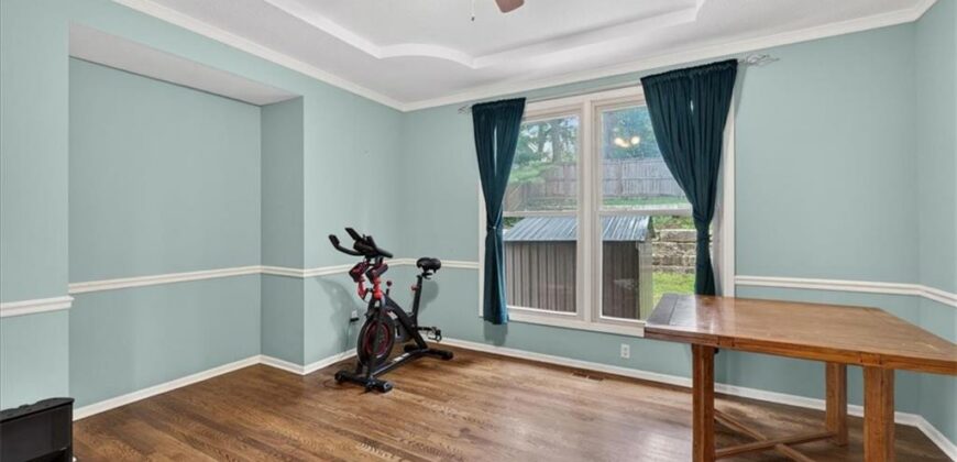 1608 NE 81st Street, Kansas City, MO 64118