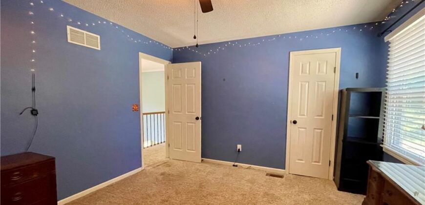 1608 NE 81st Street, Kansas City, MO 64118