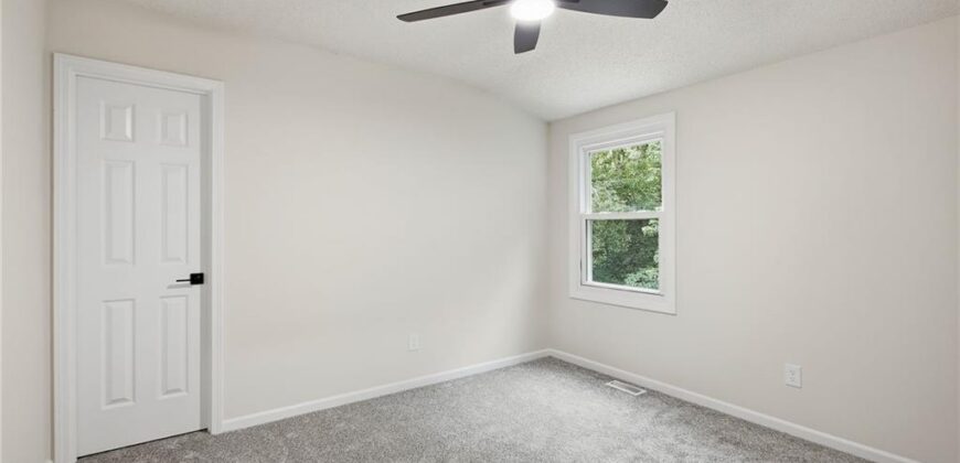 1310 Amesbury Avenue, Liberty, MO 64068