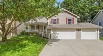 1310 Amesbury Avenue, Liberty, MO 64068