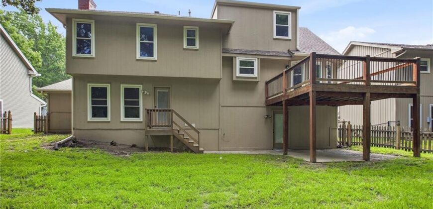 1310 Amesbury Avenue, Liberty, MO 64068