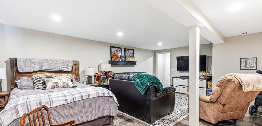 1802 Regency Drive, Kearney, MO 64060