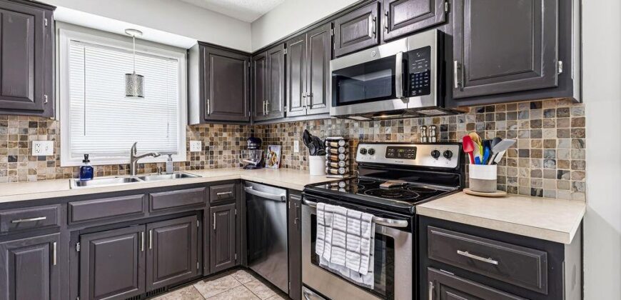 1802 Regency Drive, Kearney, MO 64060