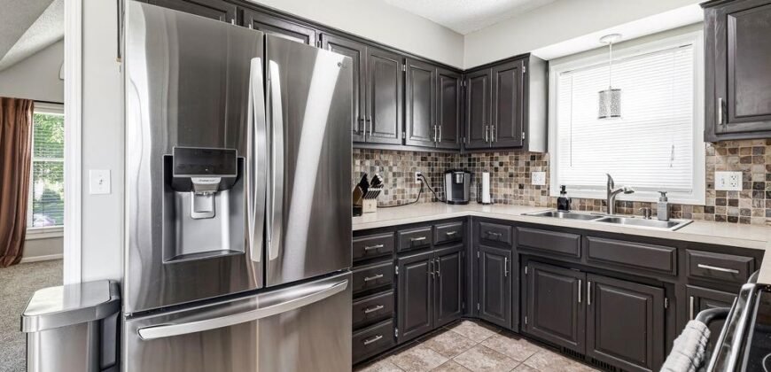 1802 Regency Drive, Kearney, MO 64060