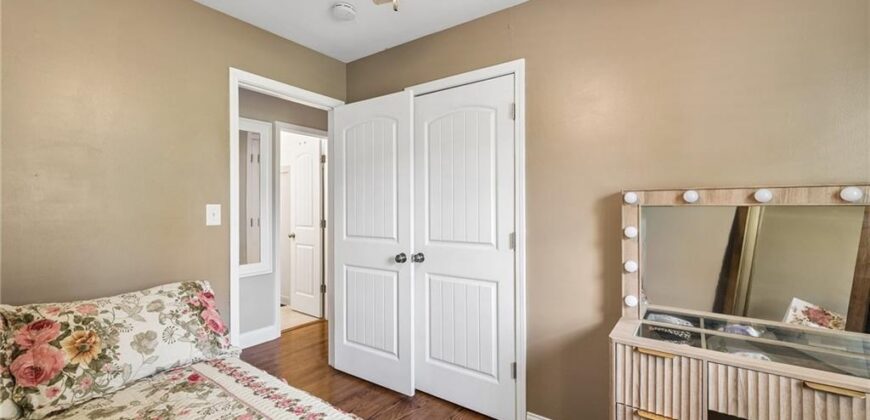 809 Lindenwood Lane, Liberty, MO 64068