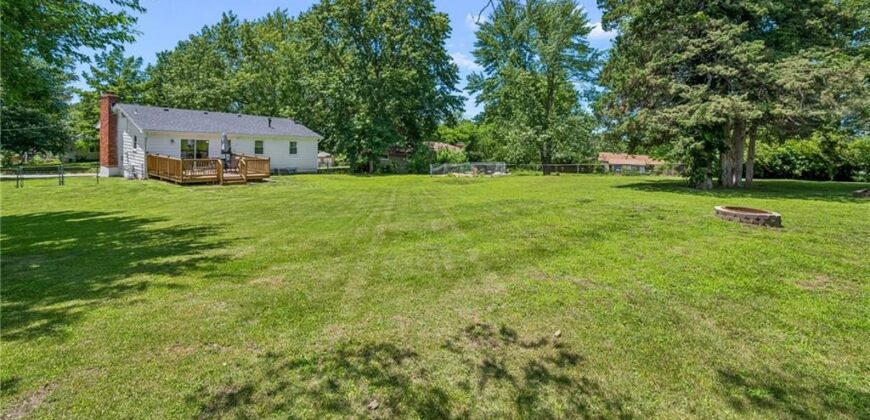 809 Lindenwood Lane, Liberty, MO 64068