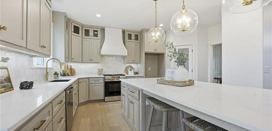 2308 Foxtail Drive, Kansas City, MO 64060