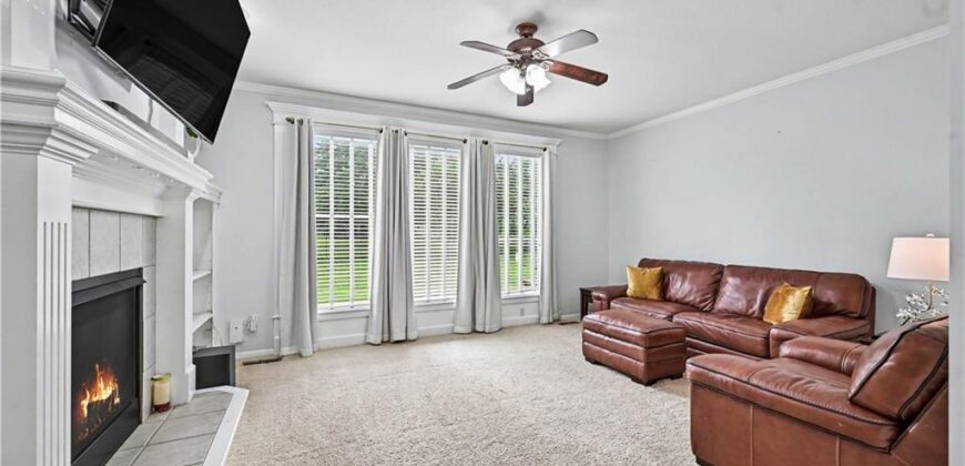 9009 N Kentucky Avenue, Kansas City, MO 64157