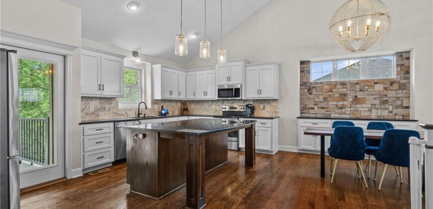 13365 NW 72nd Street, Parkville, MO 64152