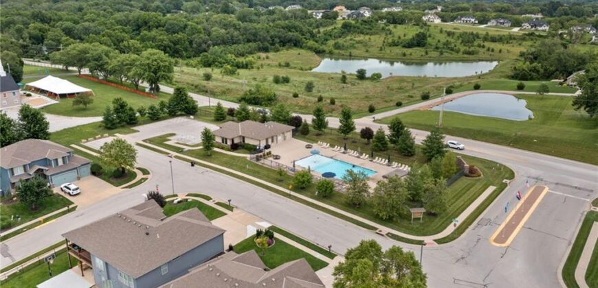13365 NW 72nd Street, Parkville, MO 64152