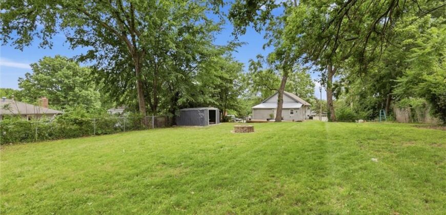 510 Lindberg Drive, Kansas City, MO 64118