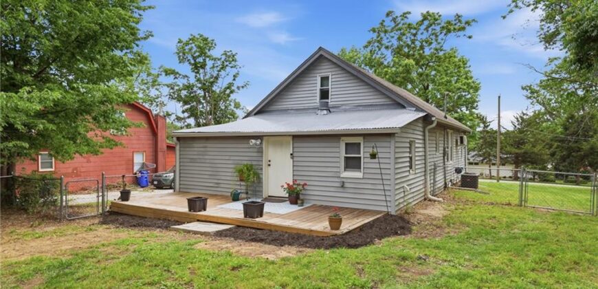 510 Lindberg Drive, Kansas City, MO 64118
