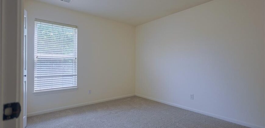 12202 N Highland Avenue, Kansas City, MO 64165