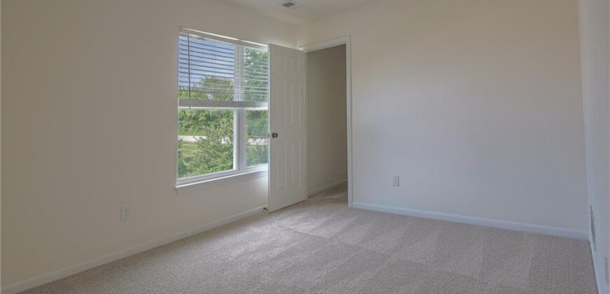 12202 N Highland Avenue, Kansas City, MO 64165