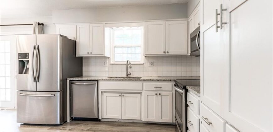 9404 NW 59th Terrace, Parkville, MO 64152