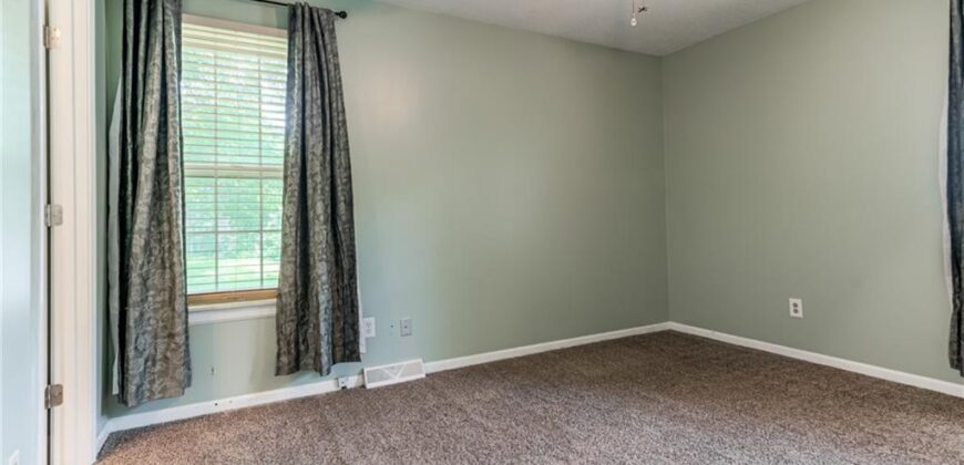 9404 NW 59th Terrace, Parkville, MO 64152