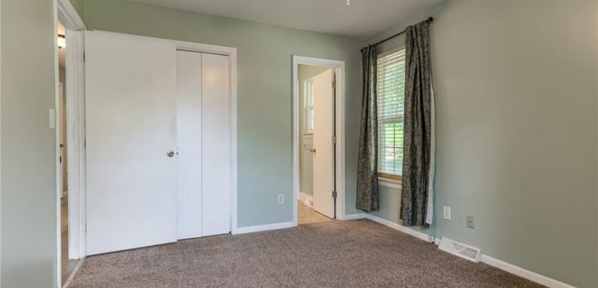 9404 NW 59th Terrace, Parkville, MO 64152
