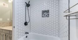 9404 NW 59th Terrace, Parkville, MO 64152