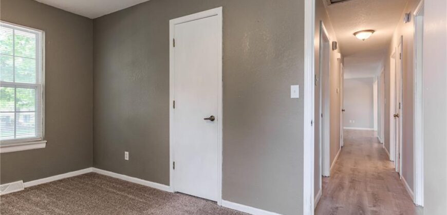 9404 NW 59th Terrace, Parkville, MO 64152