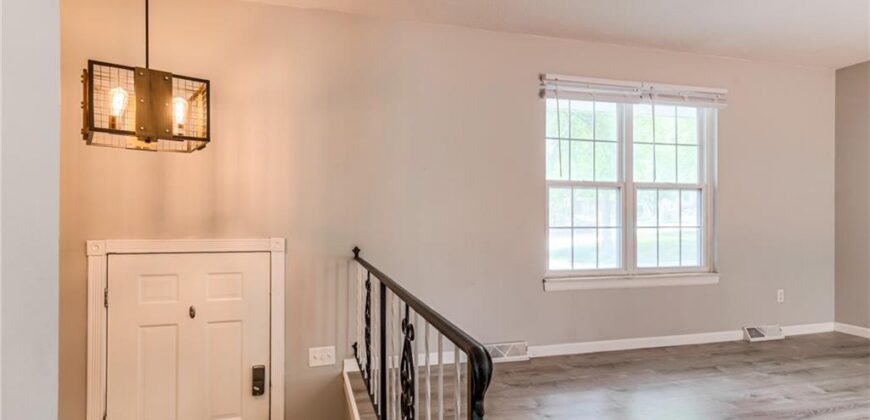 9404 NW 59th Terrace, Parkville, MO 64152