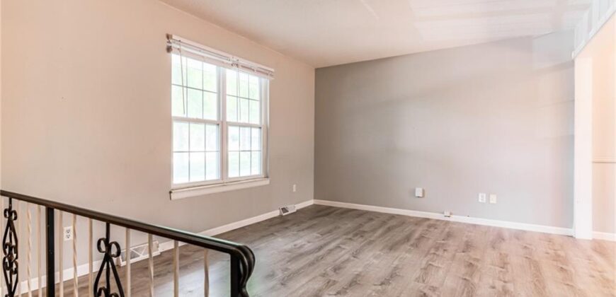 9404 NW 59th Terrace, Parkville, MO 64152