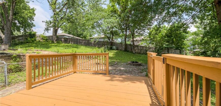 9404 NW 59th Terrace, Parkville, MO 64152
