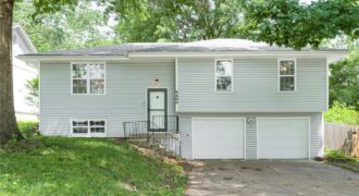 9404 NW 59th Terrace, Parkville, MO 64152