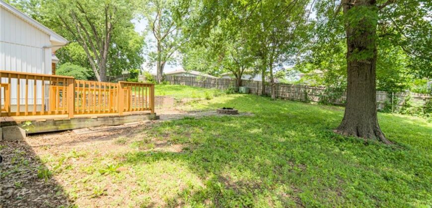 9404 NW 59th Terrace, Parkville, MO 64152