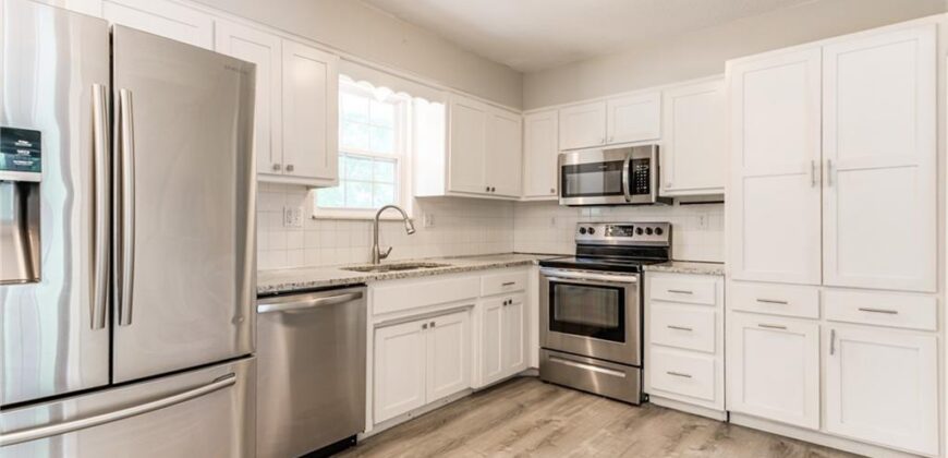 9404 NW 59th Terrace, Parkville, MO 64152