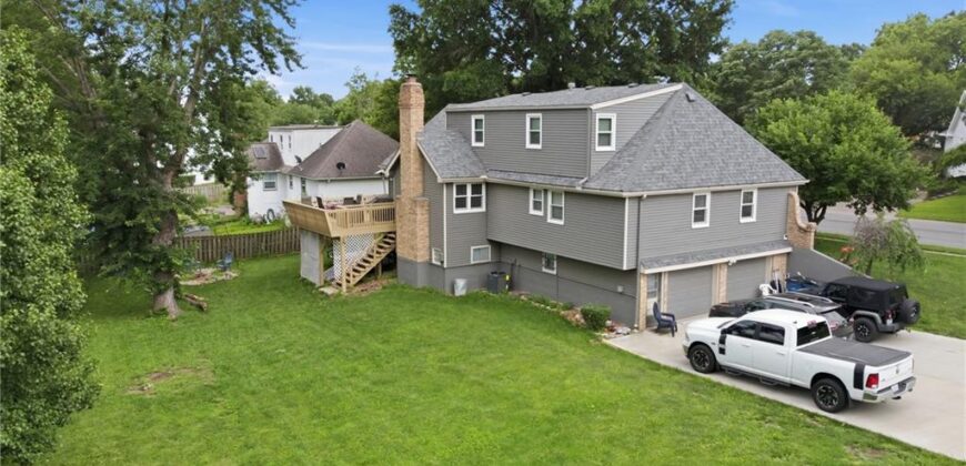 3800 NE Shady Lane Drive, Gladstone, MO 64119