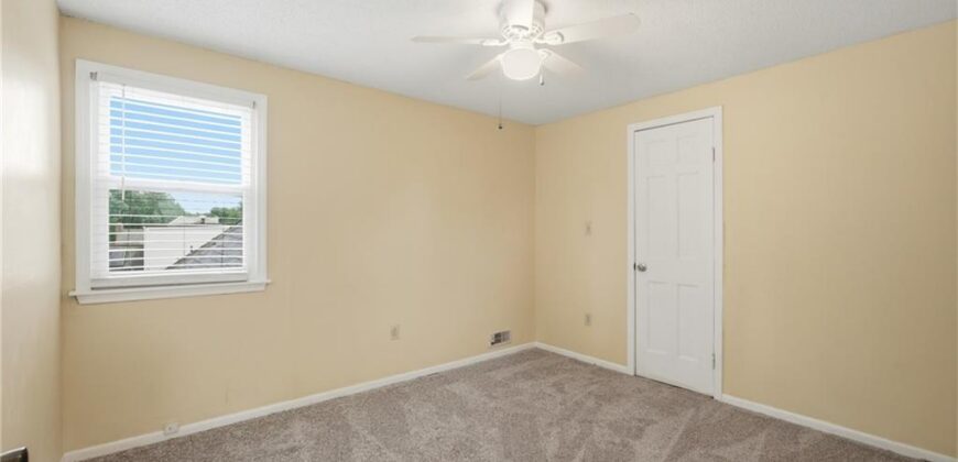 3800 NE Shady Lane Drive, Gladstone, MO 64119